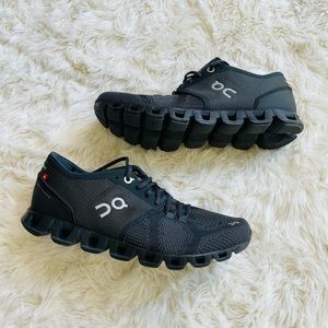 On Cloud X Black Running Shoes Women's 7.5 M NIB